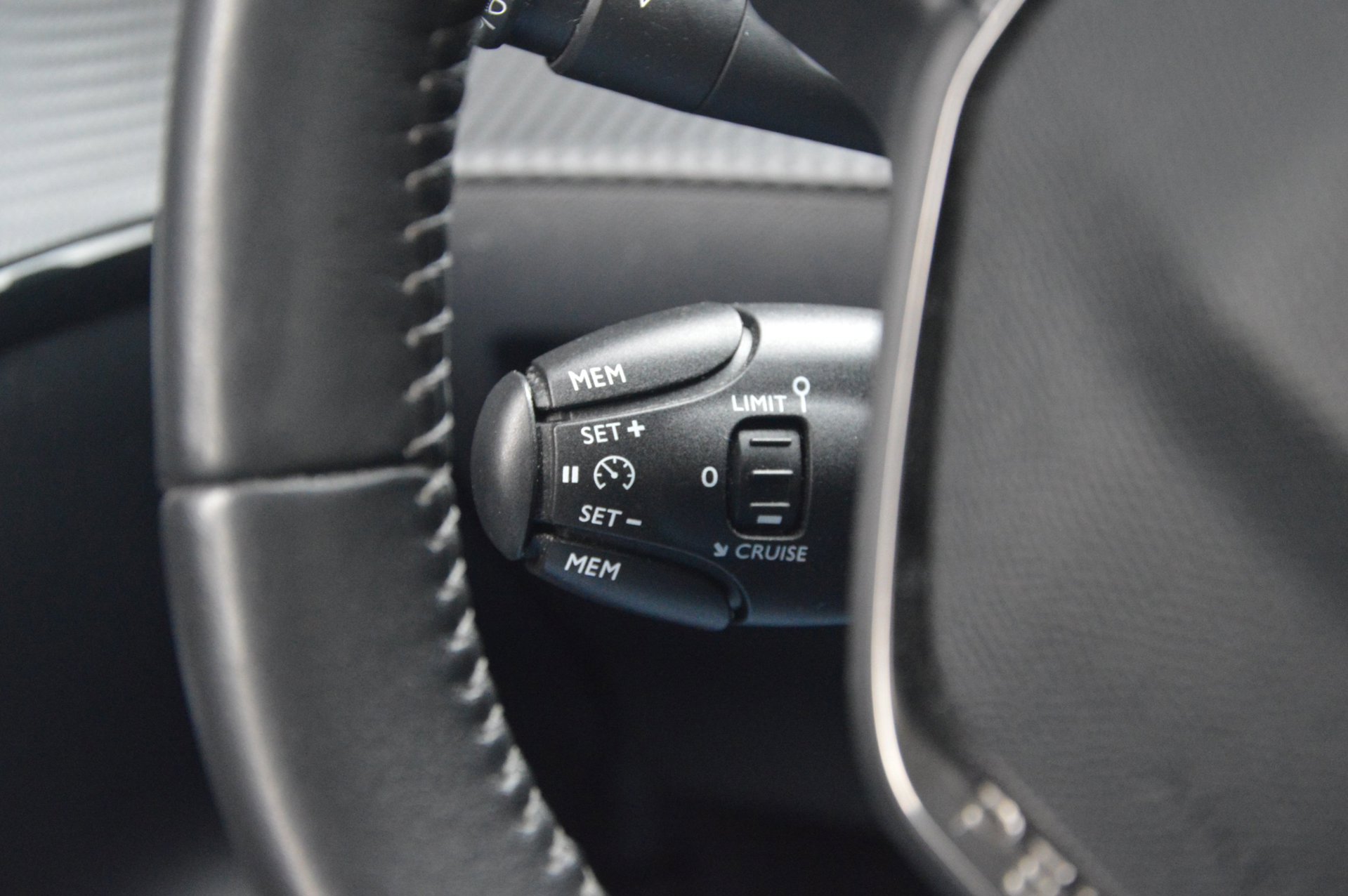 Peugeot e-208 EV Active Pack 50 kWh - foto 13